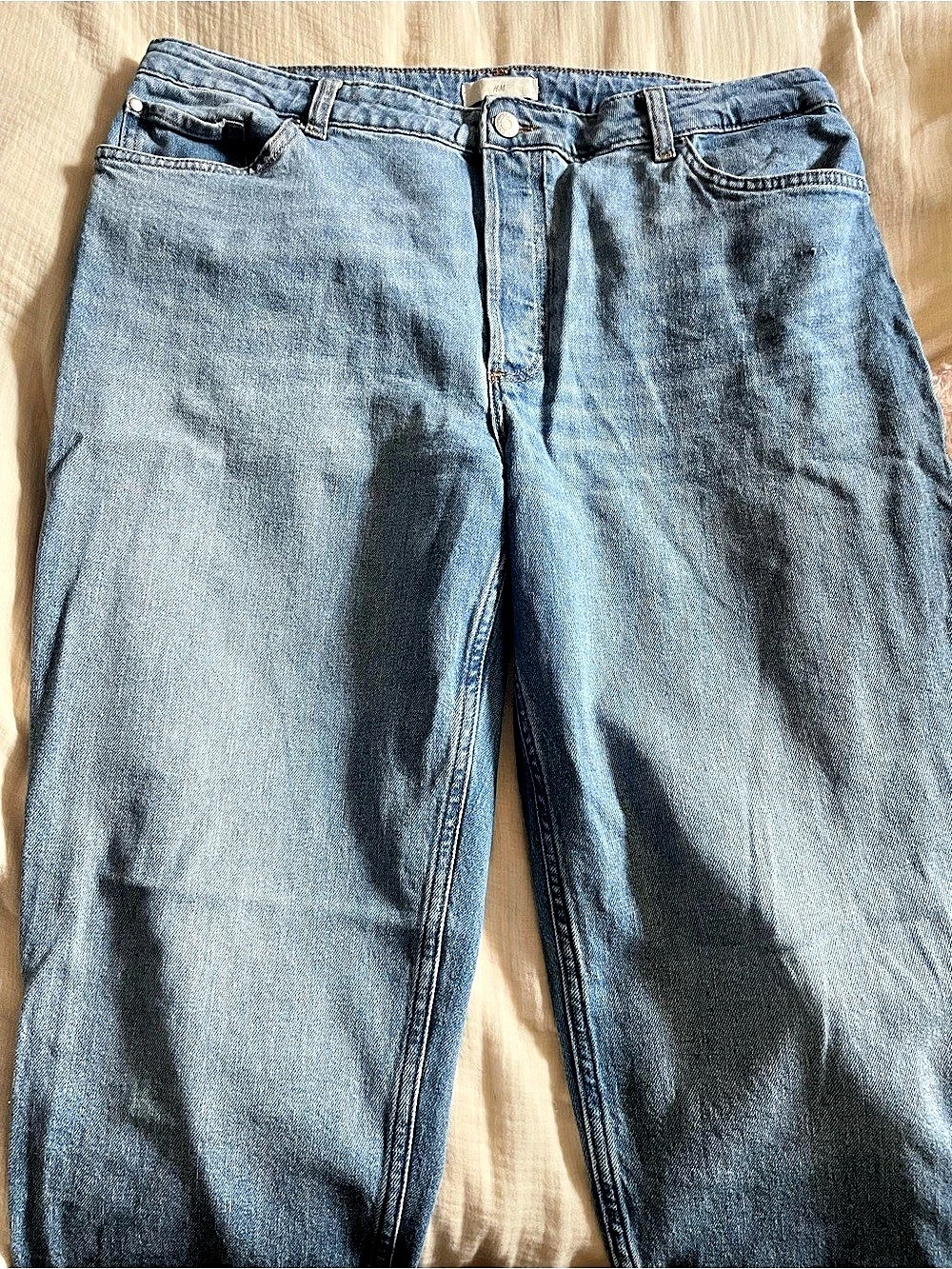 H&M MOM SLIM-FIT HIGH-WAIST ANKLE JEANS in denim blue size US 16